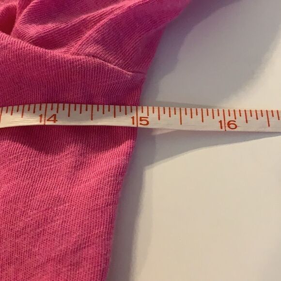 HOLLISTER vivid pink crop top with long sleeves and a scoop back neck - Picture 6 of 7